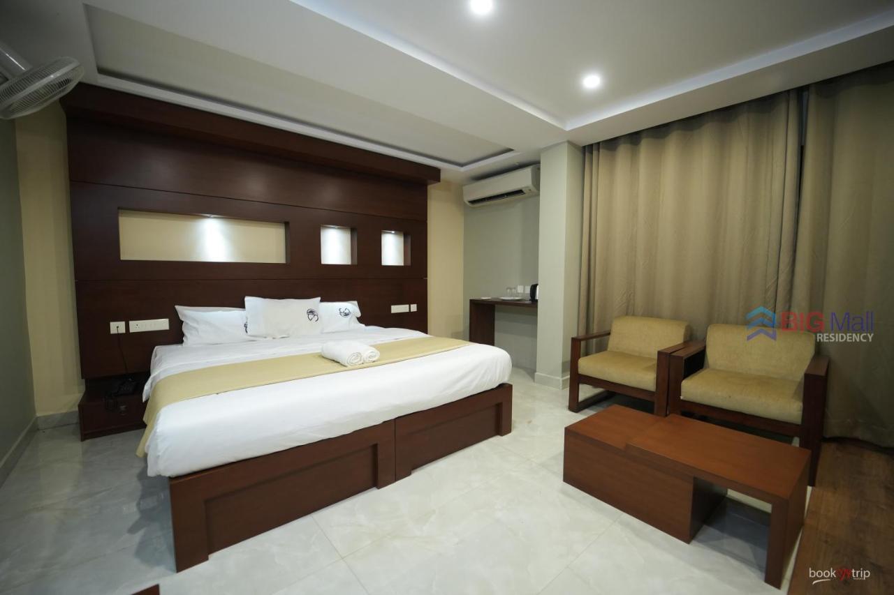 Bigmall Residency Kannangad Exterior foto