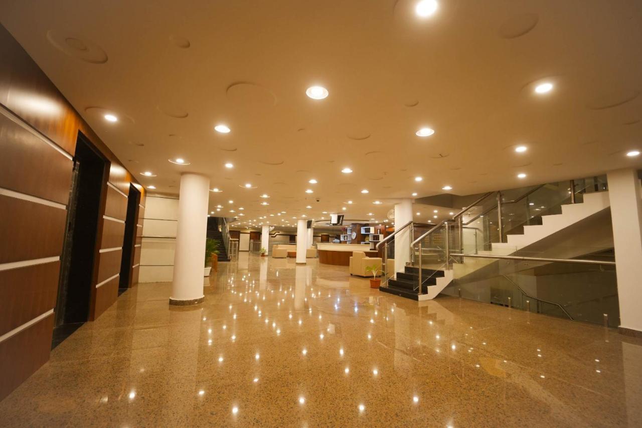 Bigmall Residency Kannangad Exterior foto