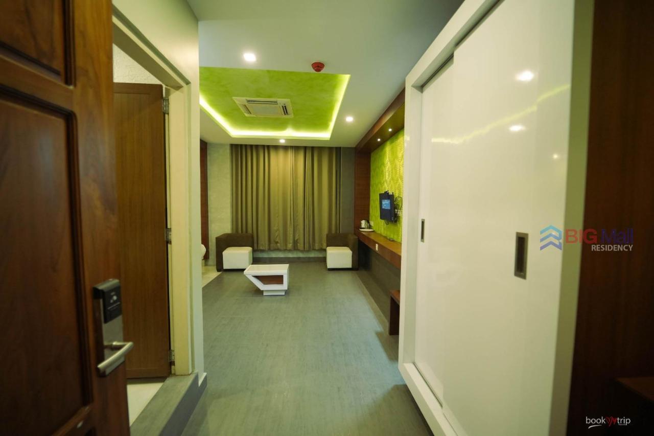 Bigmall Residency Kannangad Exterior foto